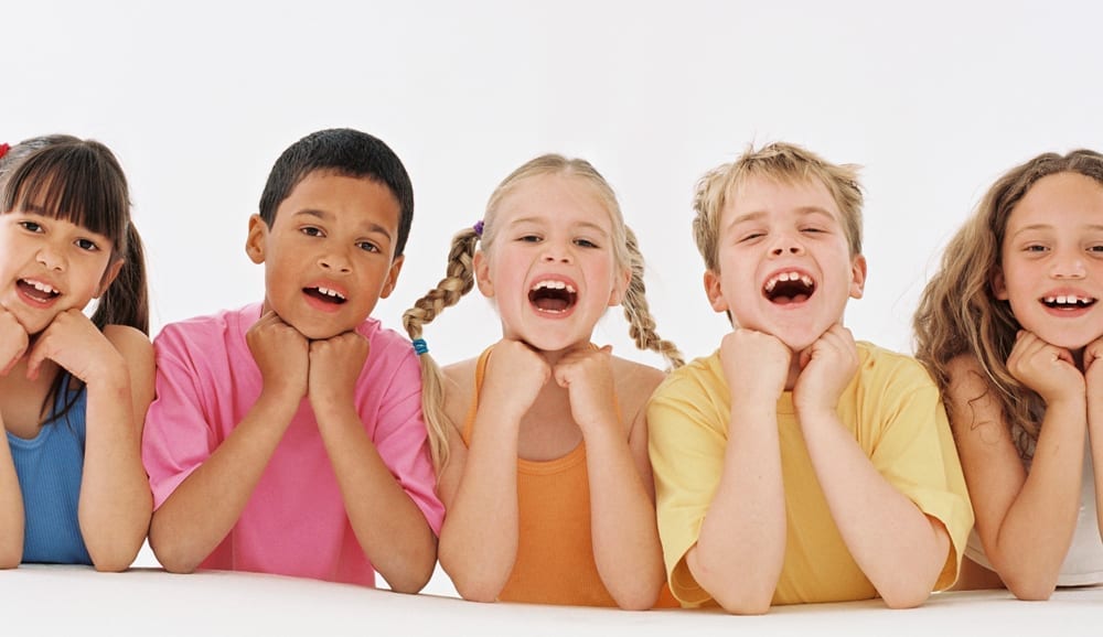 Children with their mouths open